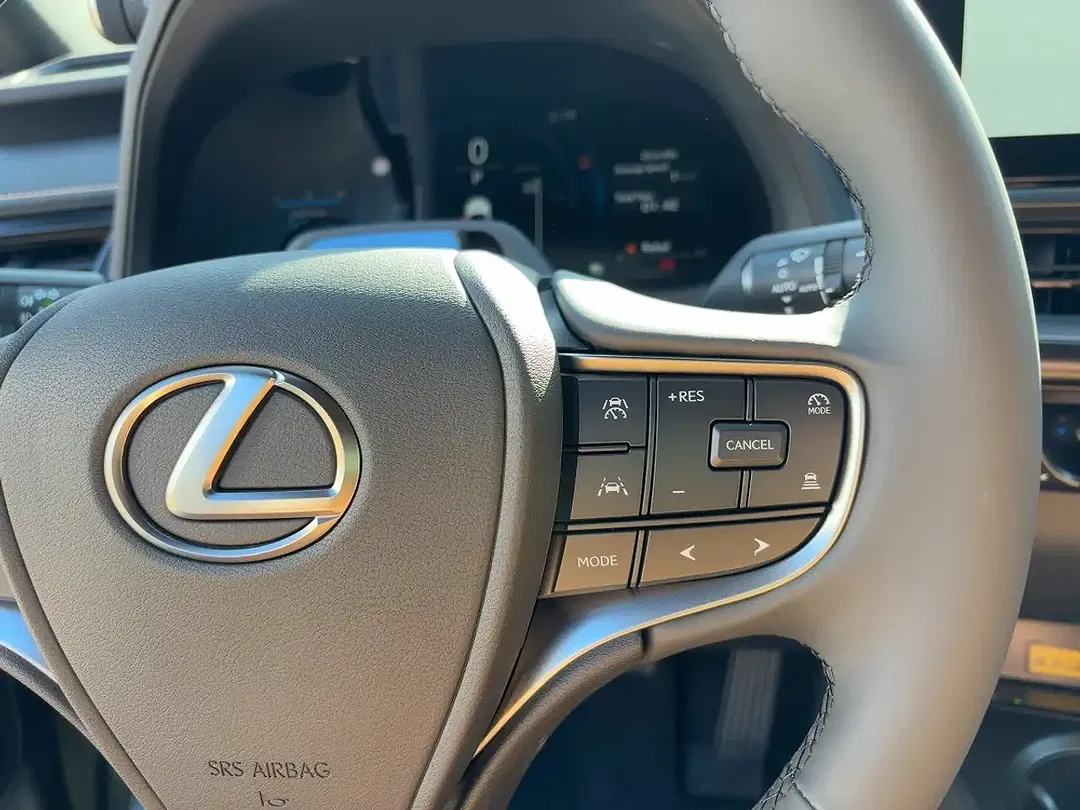 Lexus UX 300h F SPORT Design - foto 15