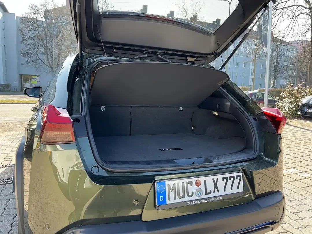 Lexus UX 300h F SPORT Design - Thumbnail 7