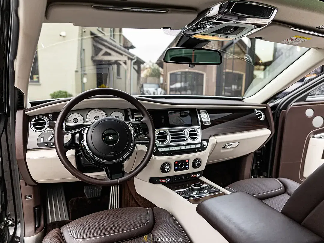 Rolls-Royce Ghost V12 - Thumbnail 11