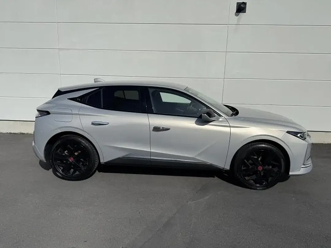 DS Automobiles DS 4 - Thumbnail 4