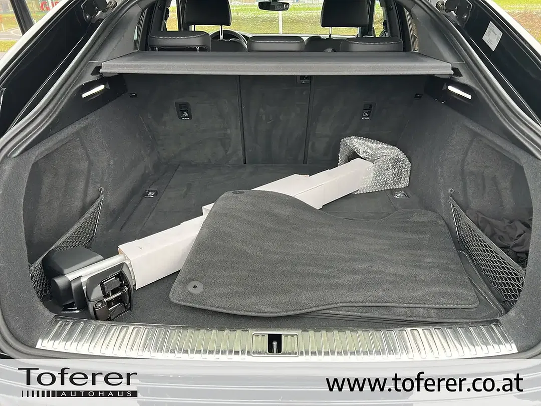 Audi Q8 55 e-tron quattro S line - Thumbnail 10