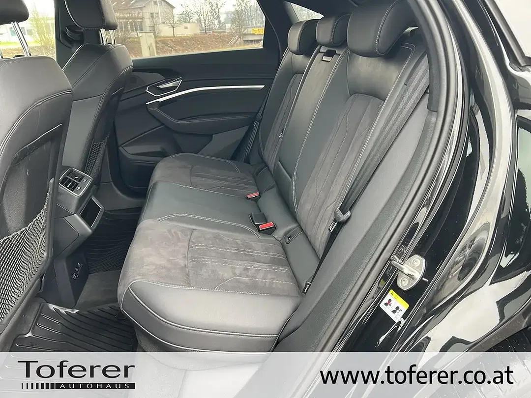 Audi Q8 55 e-tron quattro S line - Thumbnail 11