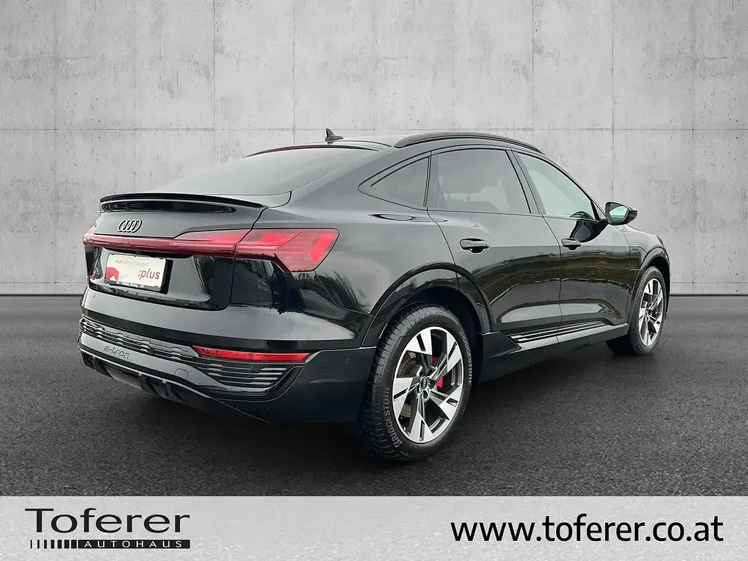 Audi Q8 55 e-tron quattro S line - Thumbnail 5