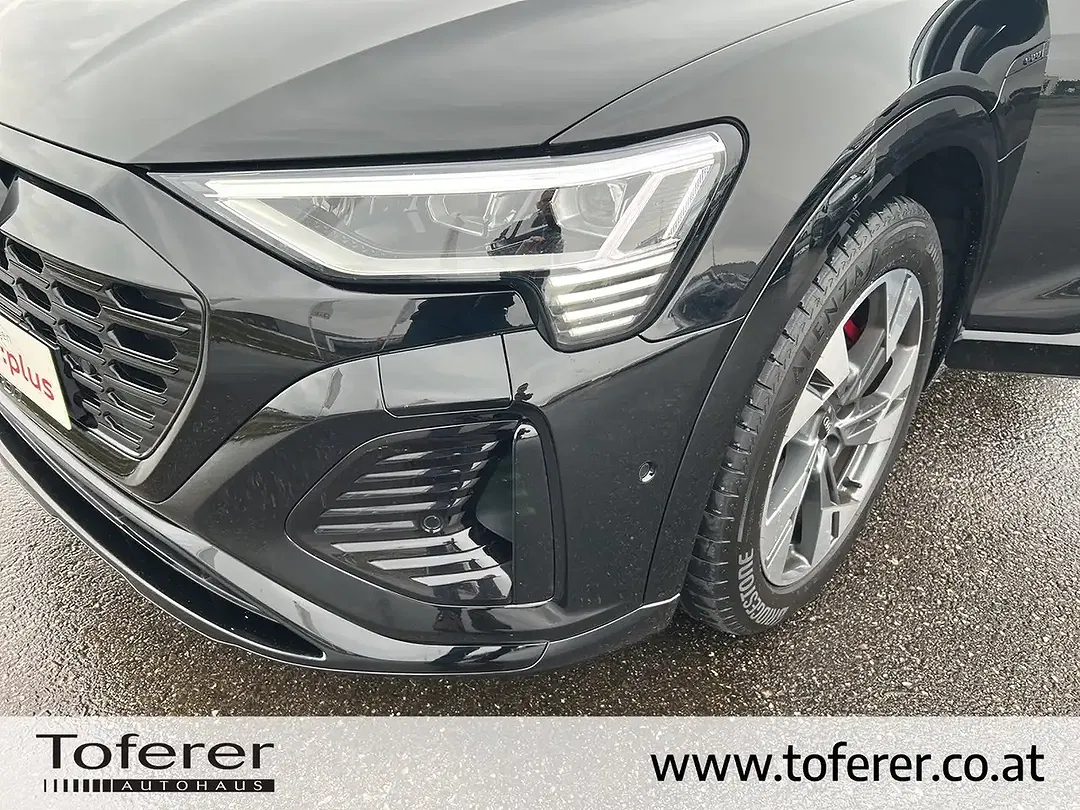 Audi Q8 55 e-tron quattro S line - Thumbnail 7