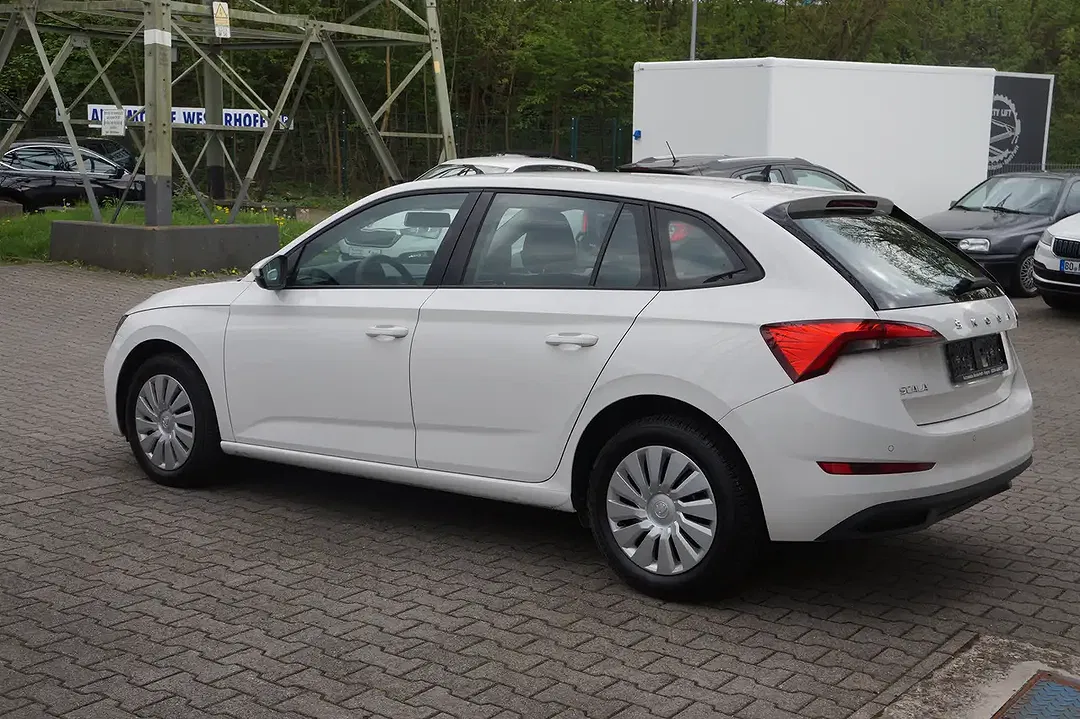 Skoda Scala Cool Plus - Thumbnail 4