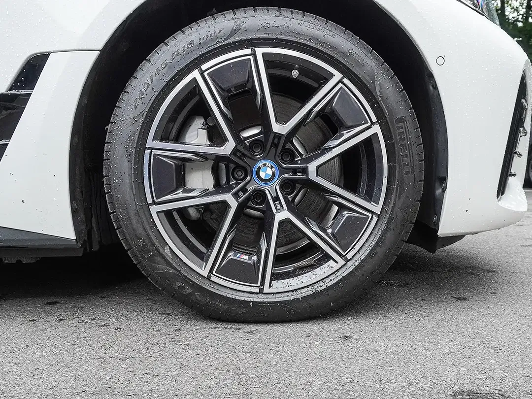 BMW i4 eDrive Gran Coupe M Sport - Thumbnail 5