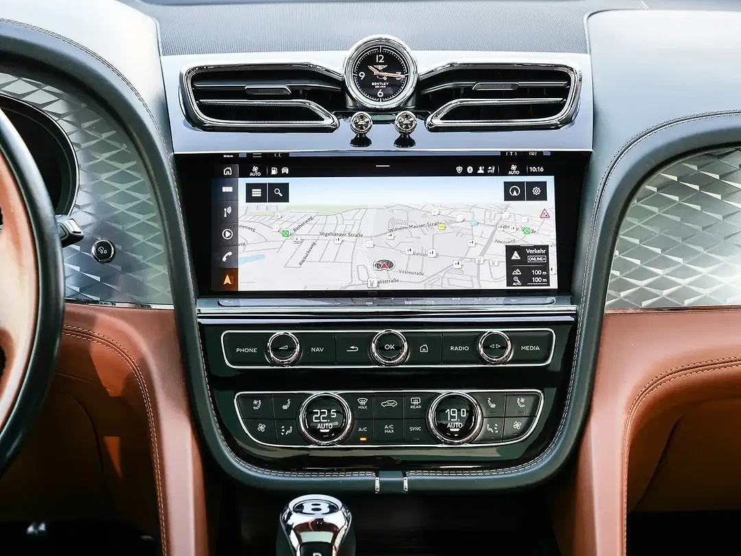 Bentley Bentayga 4.0 V8 First Edition - Thumbnail 13