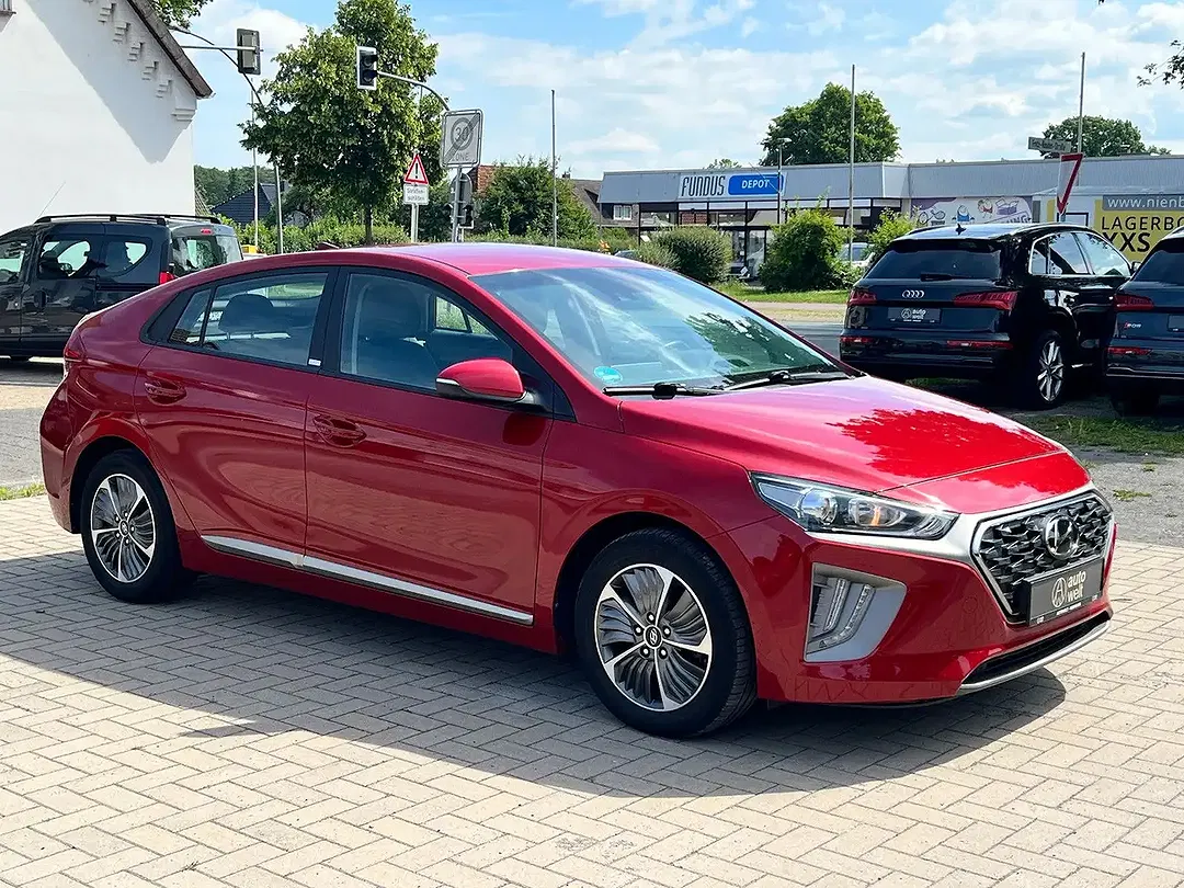 Hyundai IONIQ Hybrid - Thumbnail 7