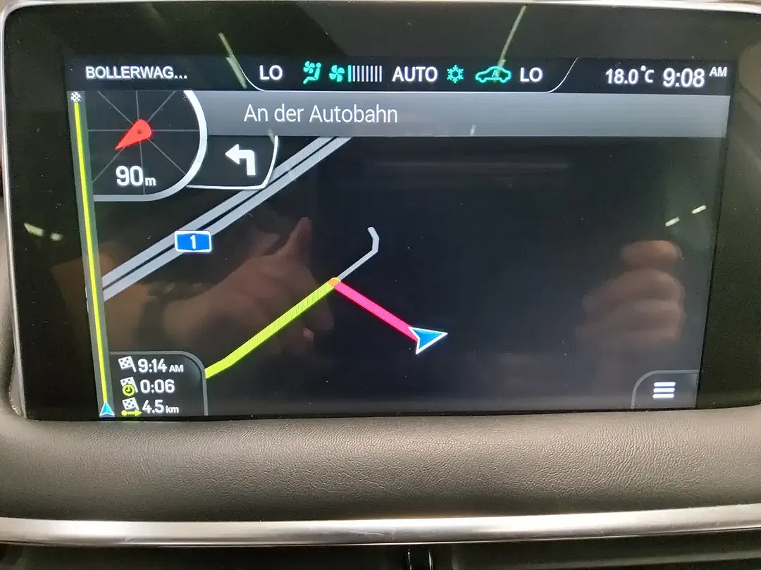 MG EHS PHEV Hybrid - Thumbnail 7