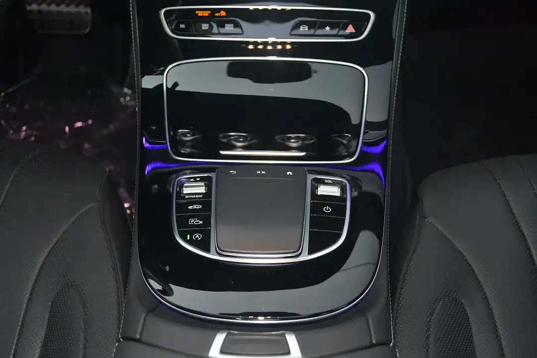 Mercedes-Benz CLS 350 9G-TRONIC AMG Line - Thumbnail 12