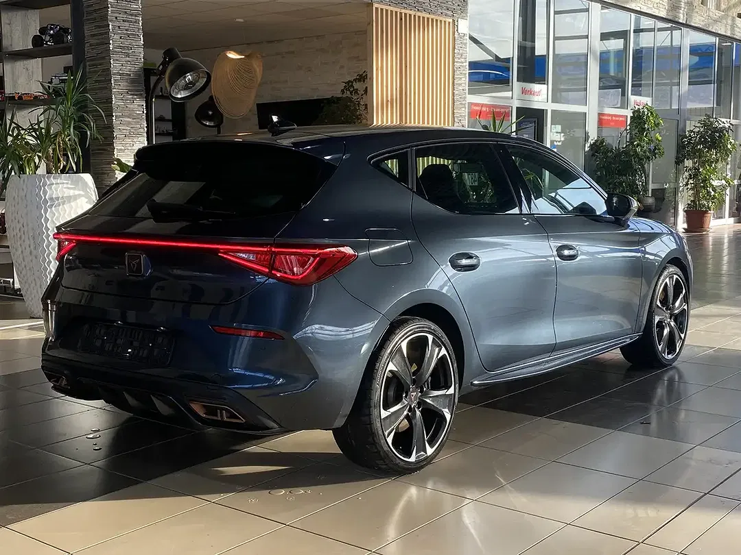 CUPRA Leon PHEV - Thumbnail 4