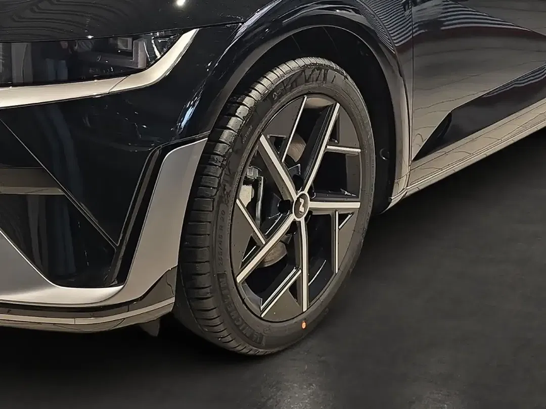 Hyundai IONIQ 5 N Line - Thumbnail 6
