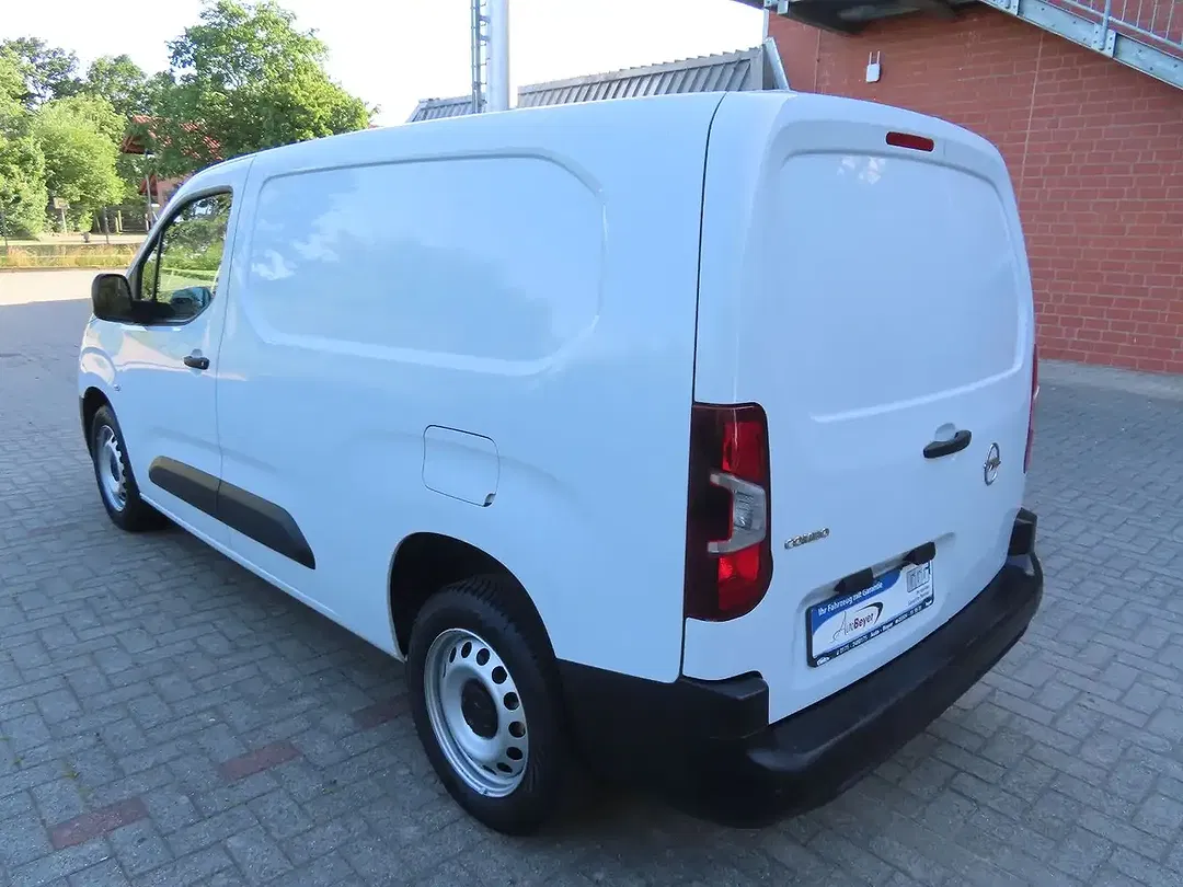 Opel Combo Cargo Edition - Thumbnail 4