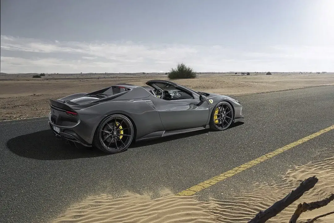 Ferrari 296 GTS - Thumbnail 8