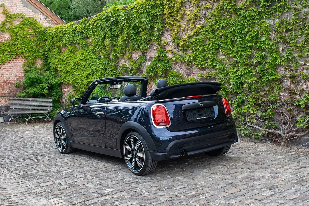 MINI One Cabrio - Thumbnail 11
