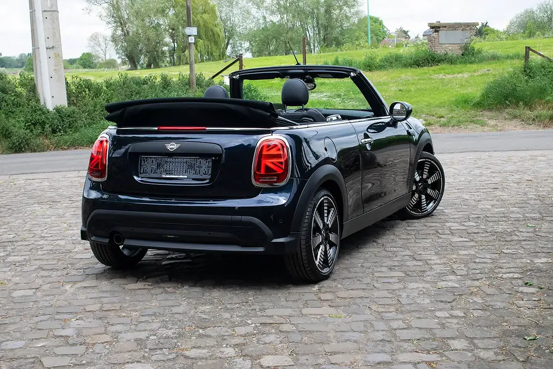 MINI One Cabrio - Thumbnail 13