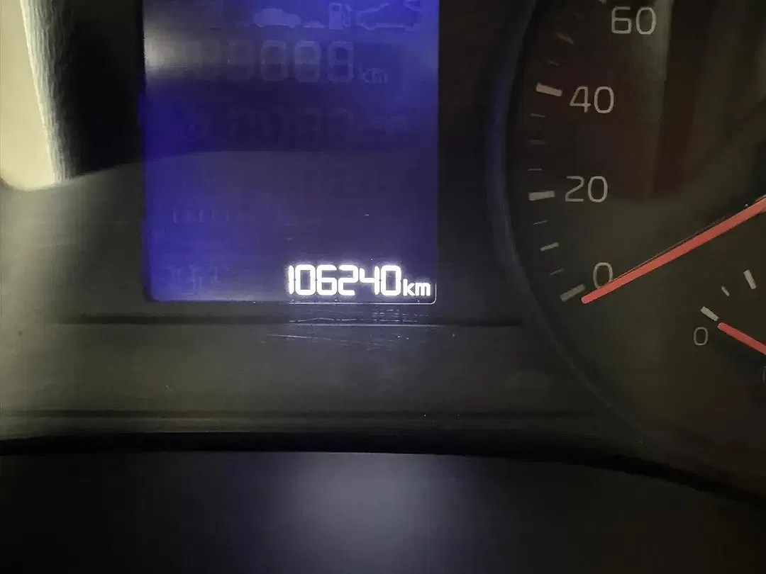 Kia Stonic 1.0 - Thumbnail 12