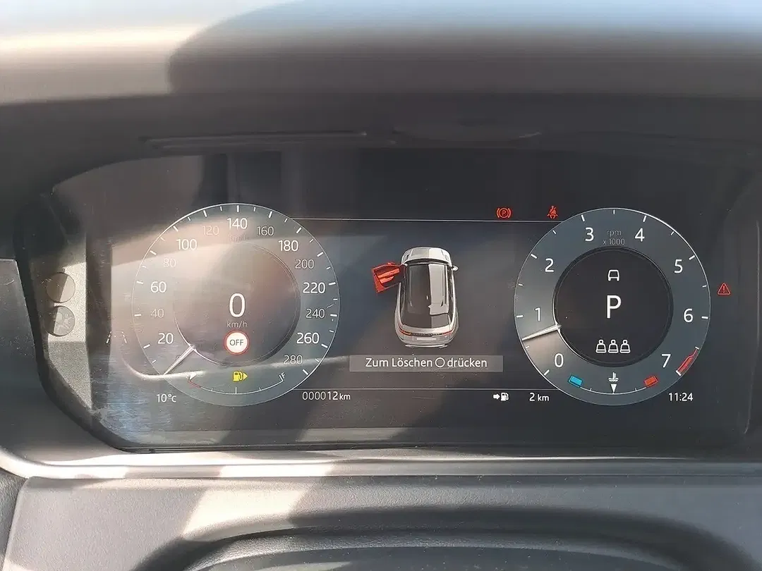 Land Rover Range Rover Velar P400 - Thumbnail 8