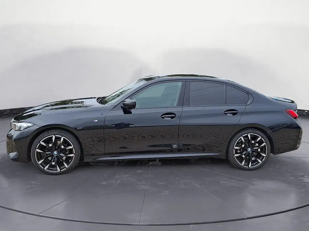BMW 320 AUT xDrive - Thumbnail 3