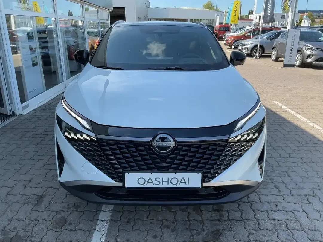 Nissan Qashqai 1.3 DIG-T 4x4 Tekna - Thumbnail 6