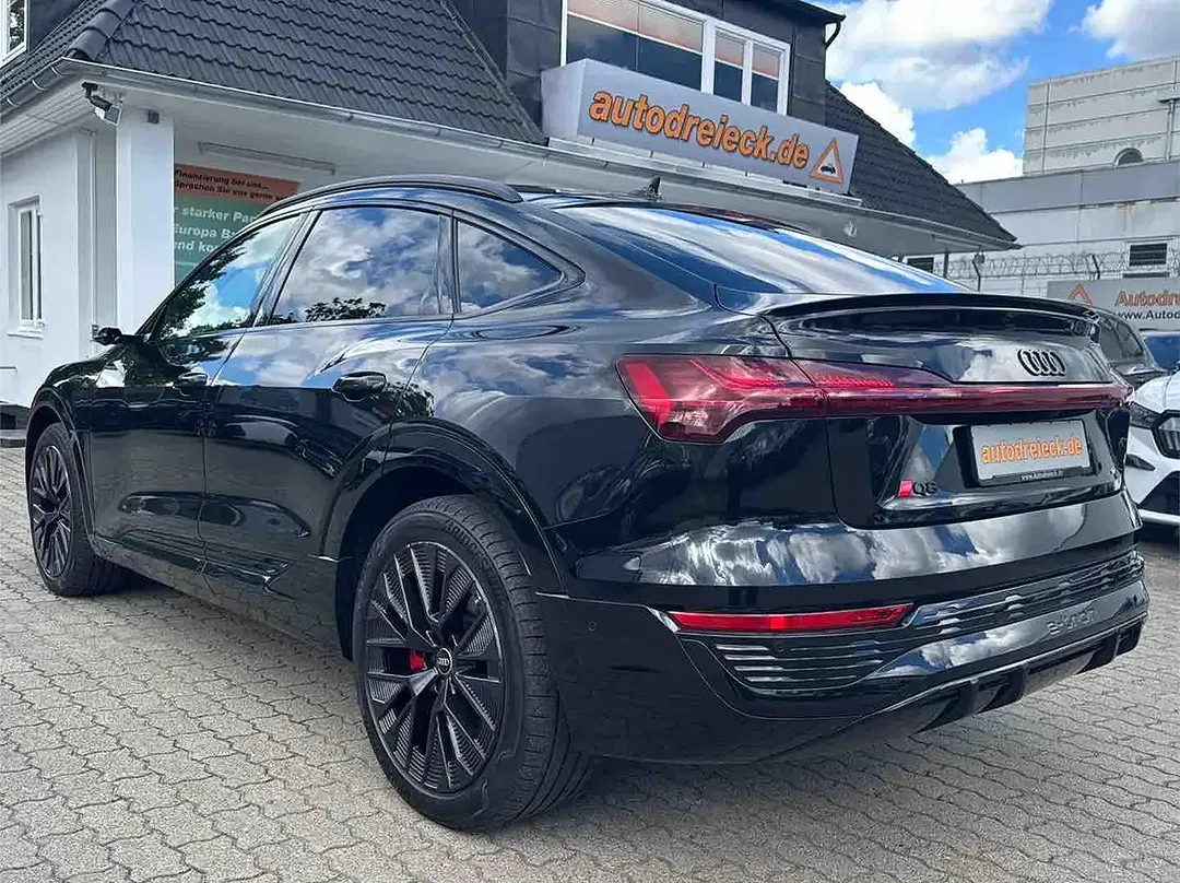 Audi Q8 e-tron 55 Sportback S line - Thumbnail 8