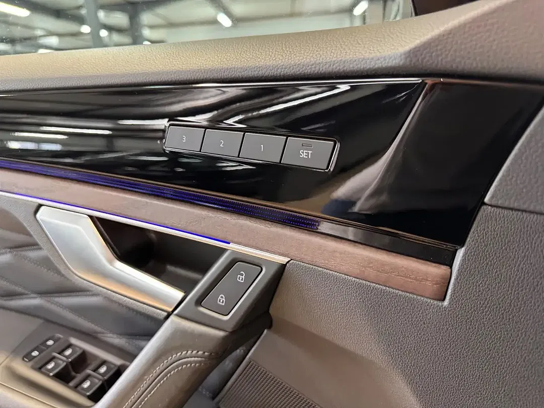 Volkswagen Touareg 4Motion - Thumbnail 10