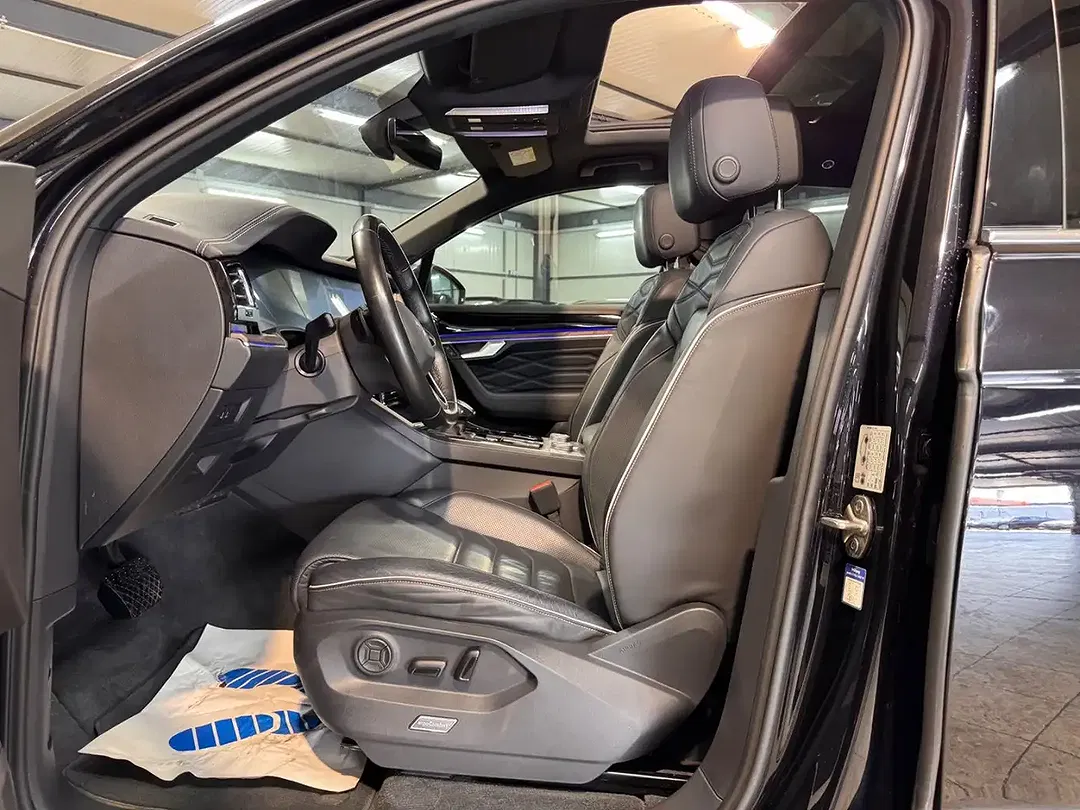 Volkswagen Touareg 4Motion - Thumbnail 8
