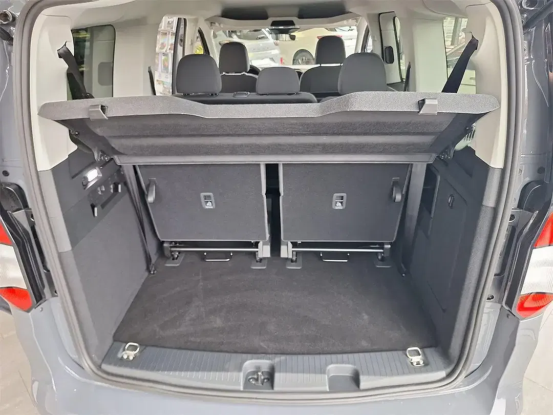 Ford Tourneo Connect 2.0 Titanium - Thumbnail 5