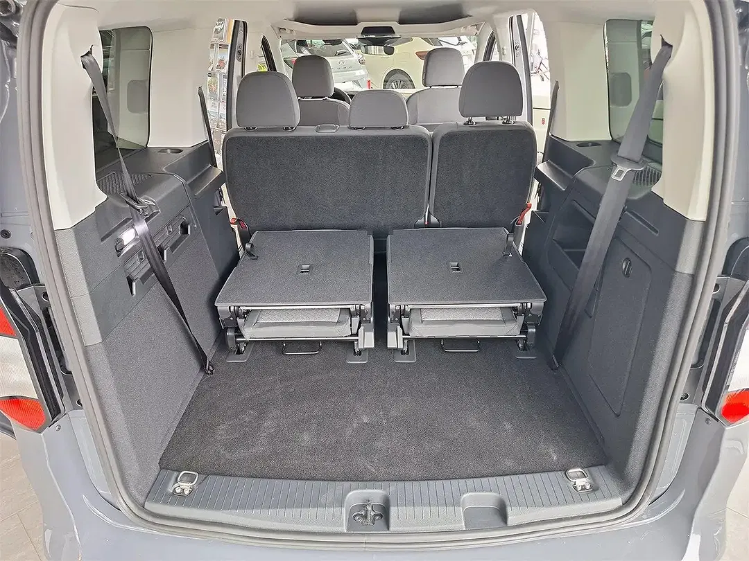 Ford Tourneo Connect 2.0 Titanium - Thumbnail 7