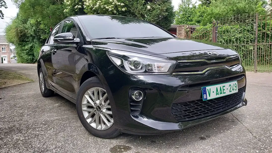 Kia Rio 1.2 - foto 1