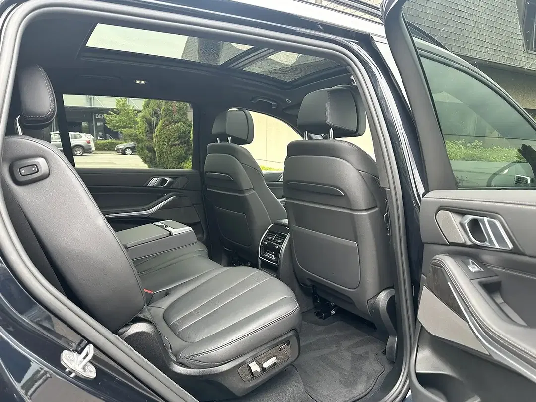 BMW X7 M Sport - Thumbnail 6