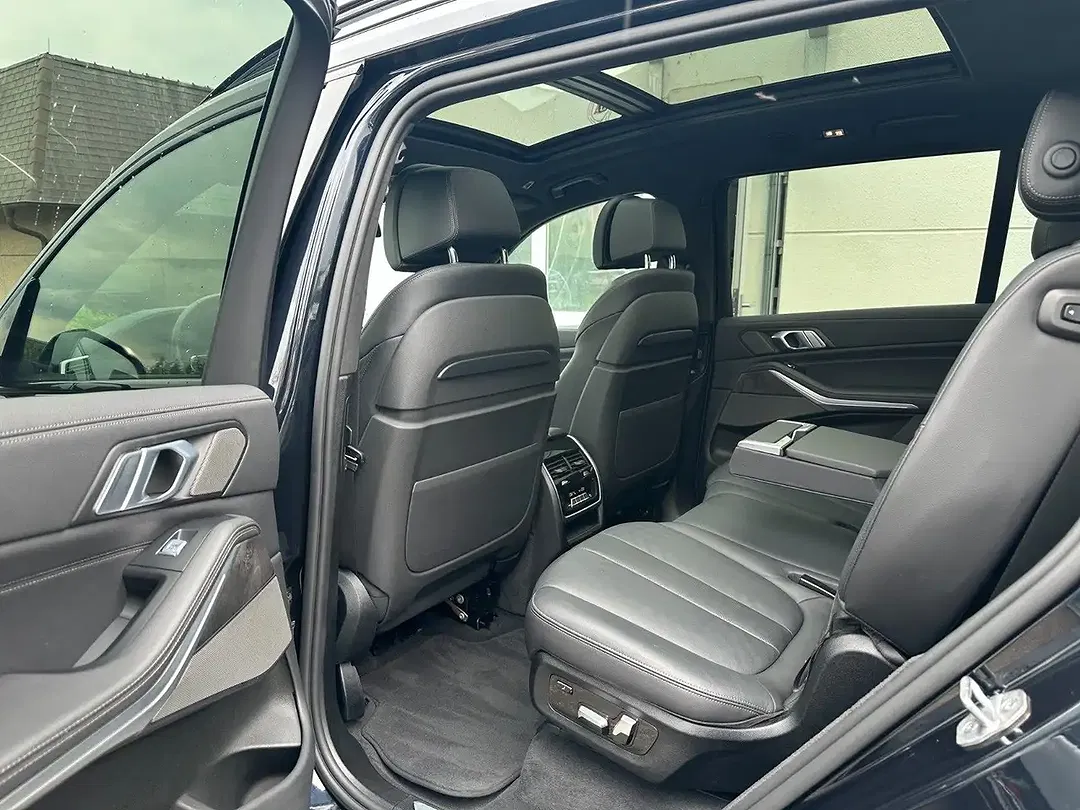 BMW X7 M Sport - foto 8