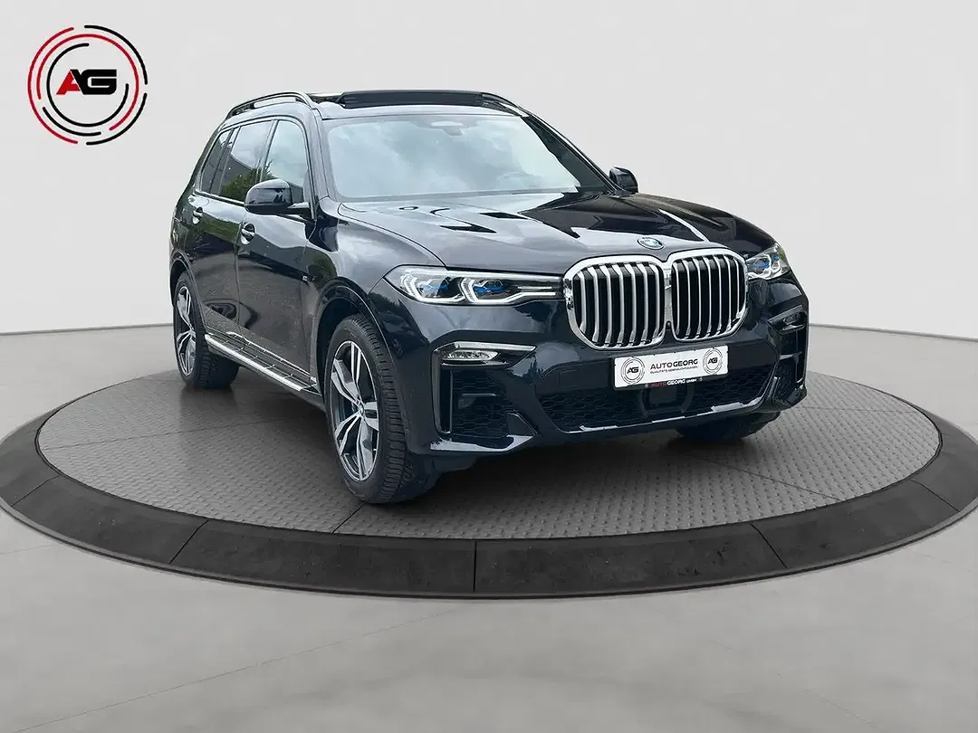 BMW X7 M Sport - foto 2