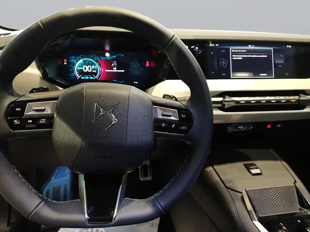 DS Automobiles DS 4 - foto 12
