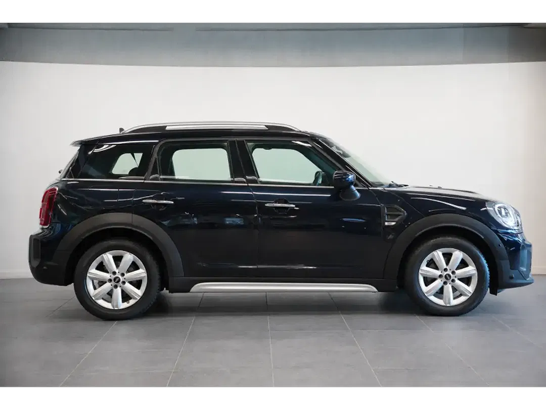 MINI Cooper Countryman - Thumbnail 3