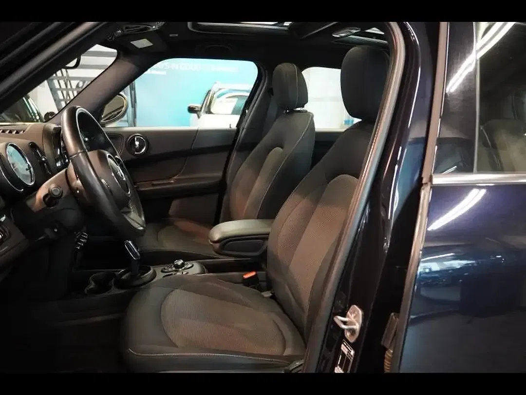 MINI Cooper Countryman - Thumbnail 9