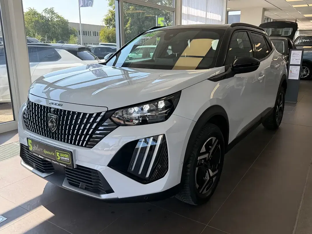 Peugeot 2008 130 PureTech GT - Thumbnail 1