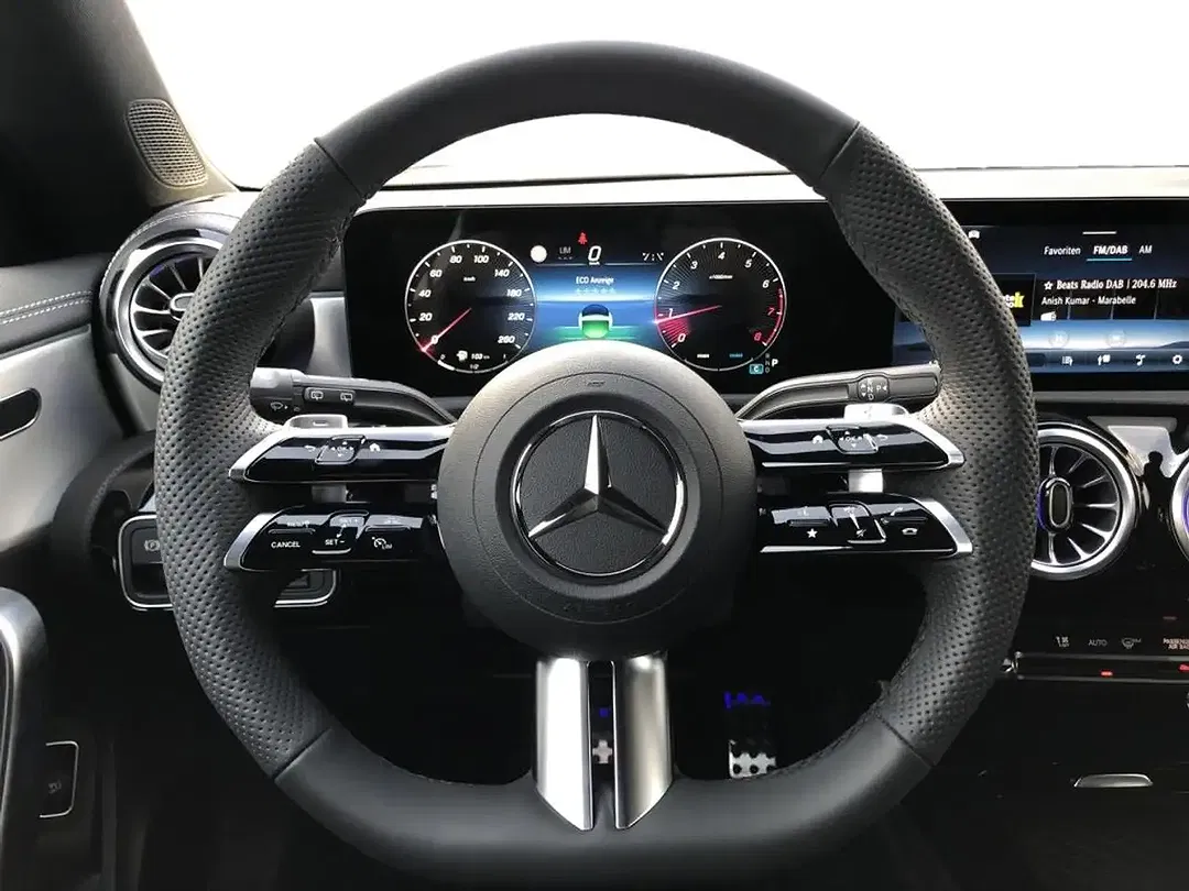 Mercedes-Benz CLA 200 AMG MBUX Night - Thumbnail 10