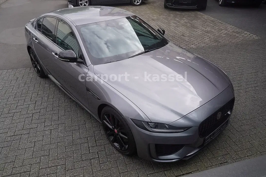Jaguar XE R-Dynamic Black - Thumbnail 12