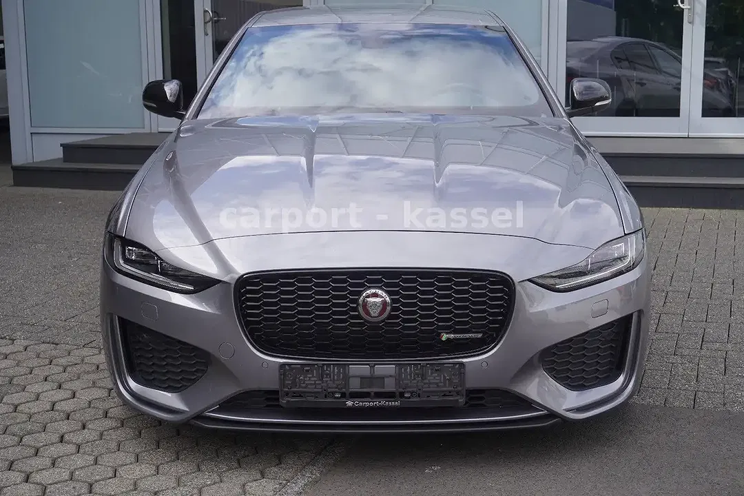 Jaguar XE R-Dynamic Black - foto 2