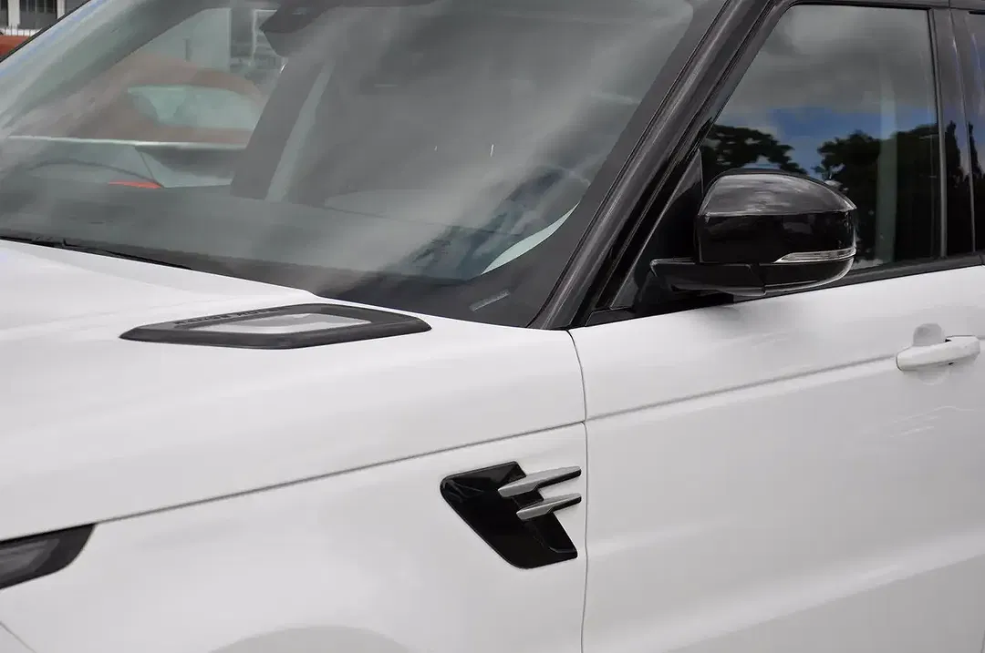 Land Rover Range Rover Sport D300 HSE - Thumbnail 11