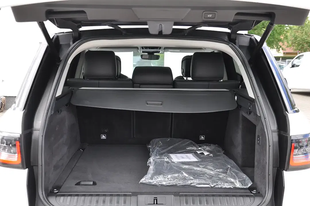 Land Rover Range Rover Sport D300 HSE - Thumbnail 12