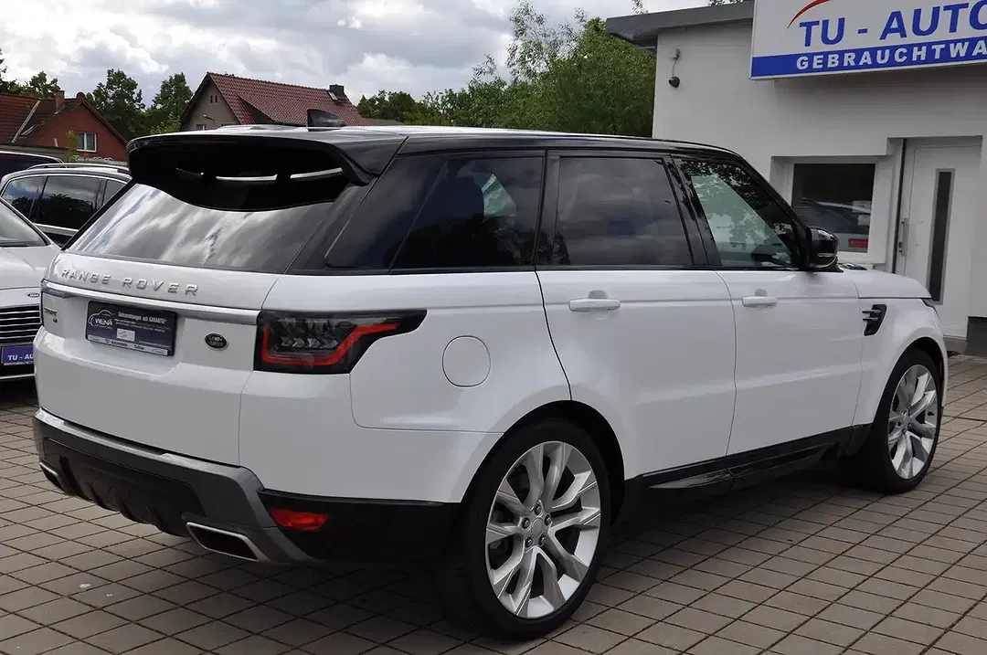 Land Rover Range Rover Sport D300 HSE - Thumbnail 6