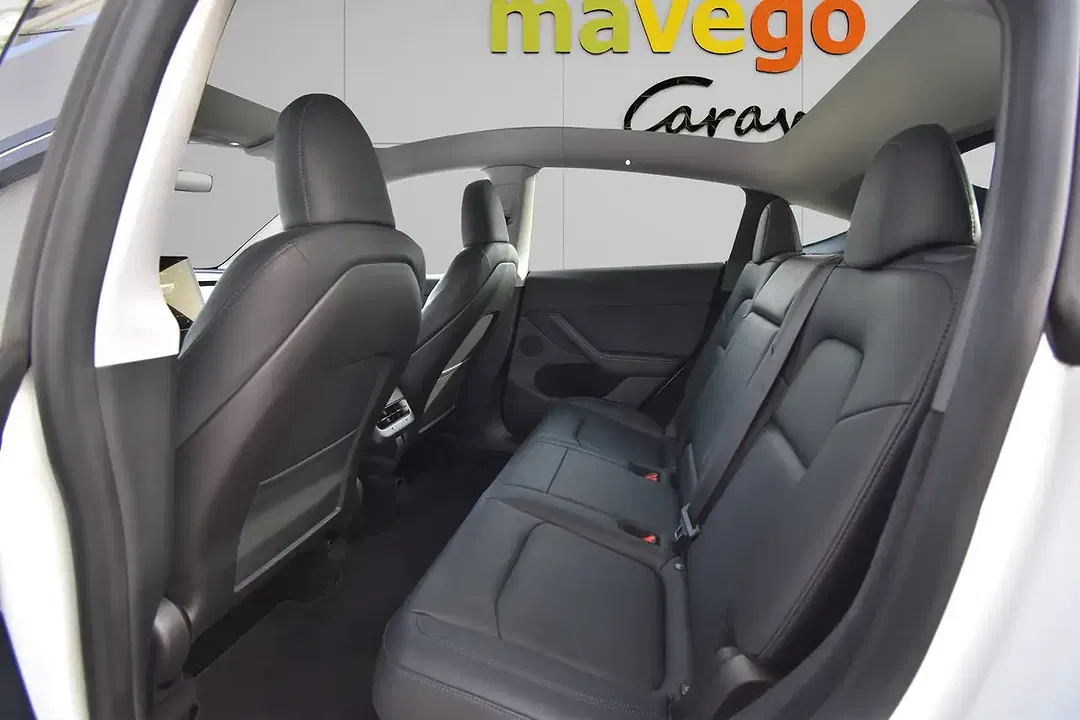 Tesla Model Y AWD Dual Motor Long Range - Thumbnail 11