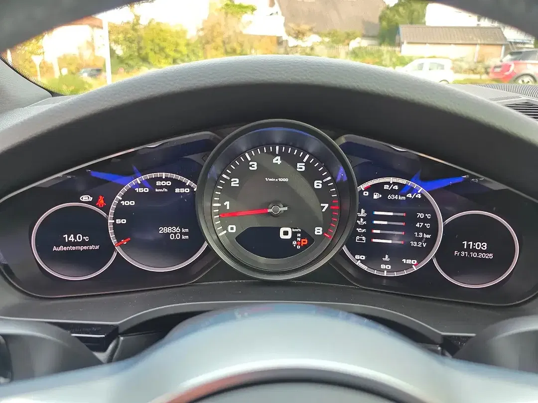 Porsche Cayenne 3.0 - Thumbnail 10