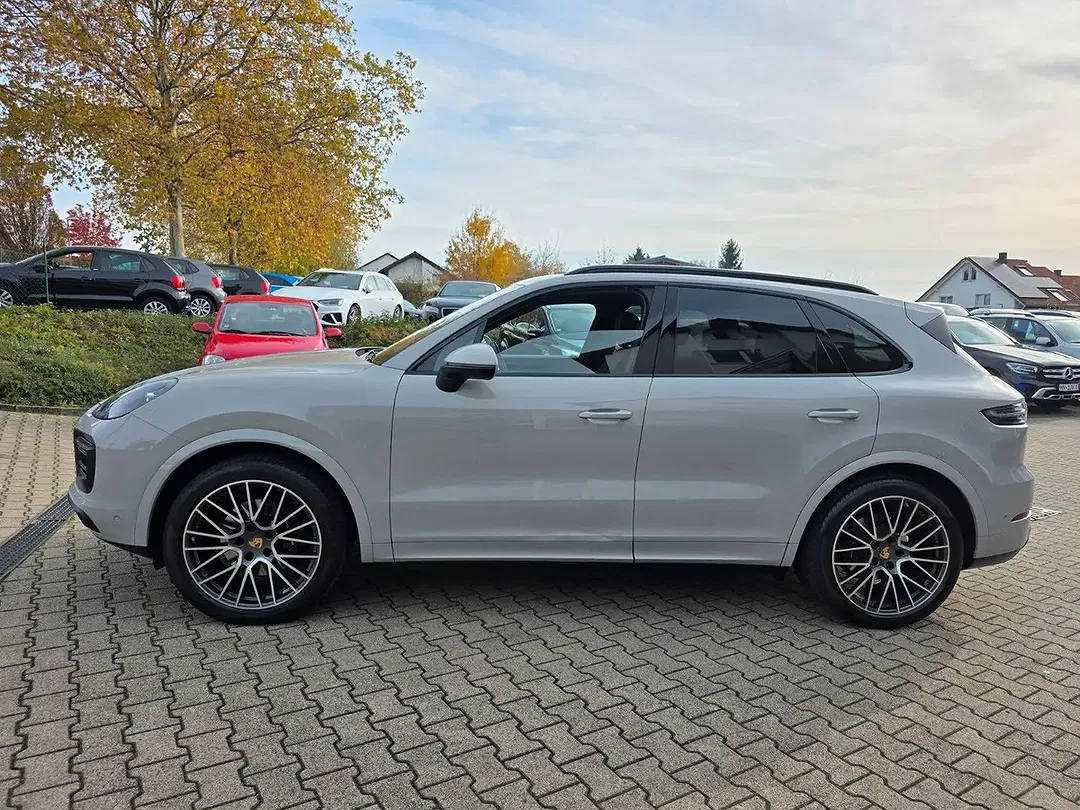 Porsche Cayenne 3.0 - Thumbnail 3