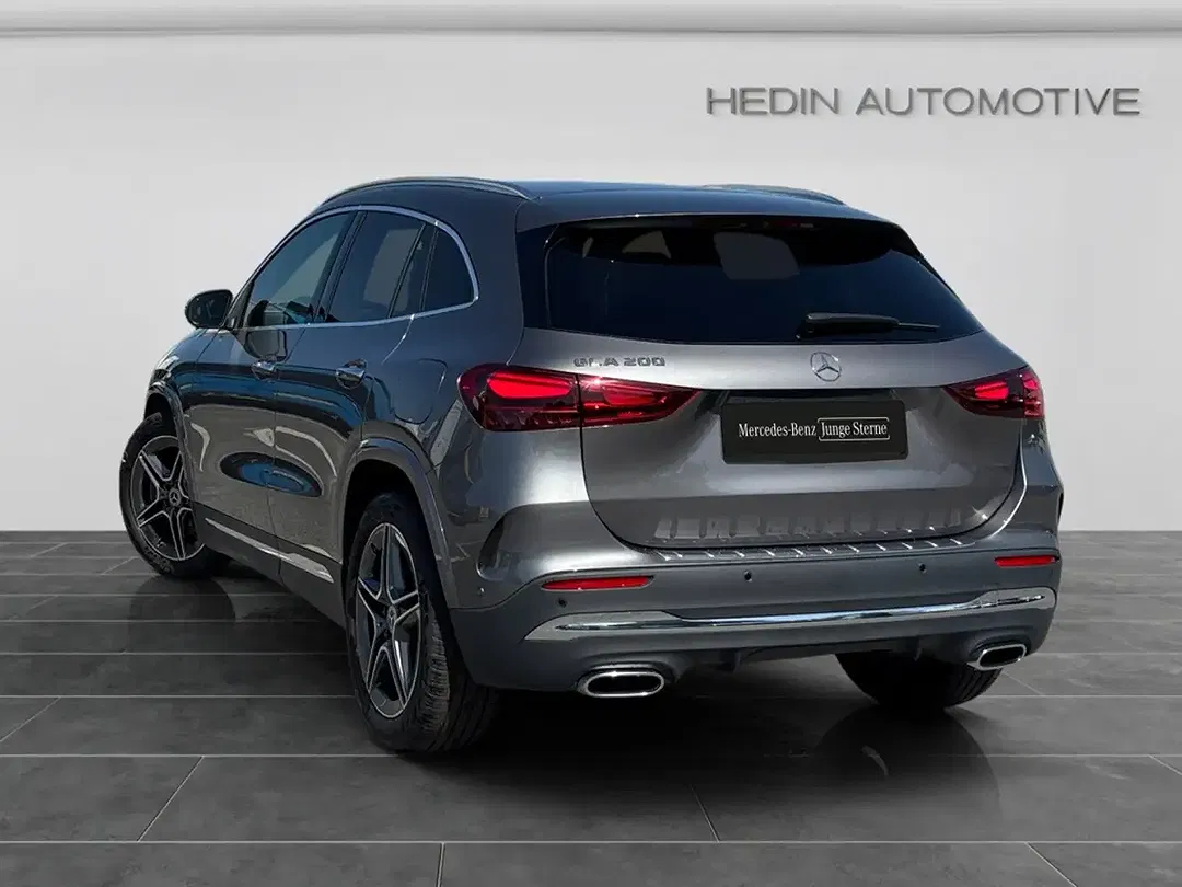 Mercedes-Benz GLA 200 - Thumbnail 3
