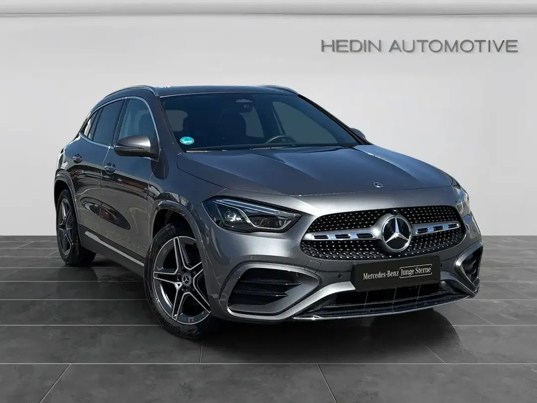 Mercedes-Benz GLA 200 - Thumbnail 4
