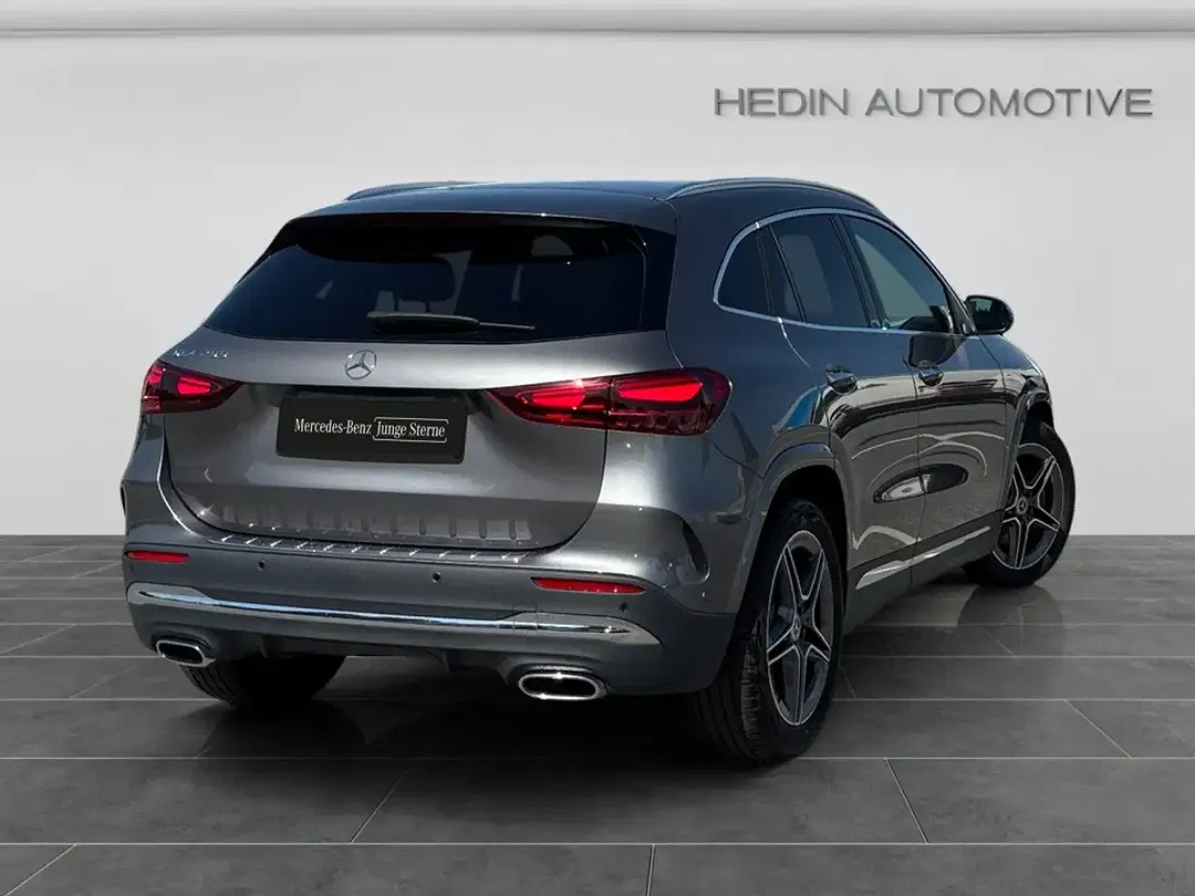 Mercedes-Benz GLA 200 - Thumbnail 5