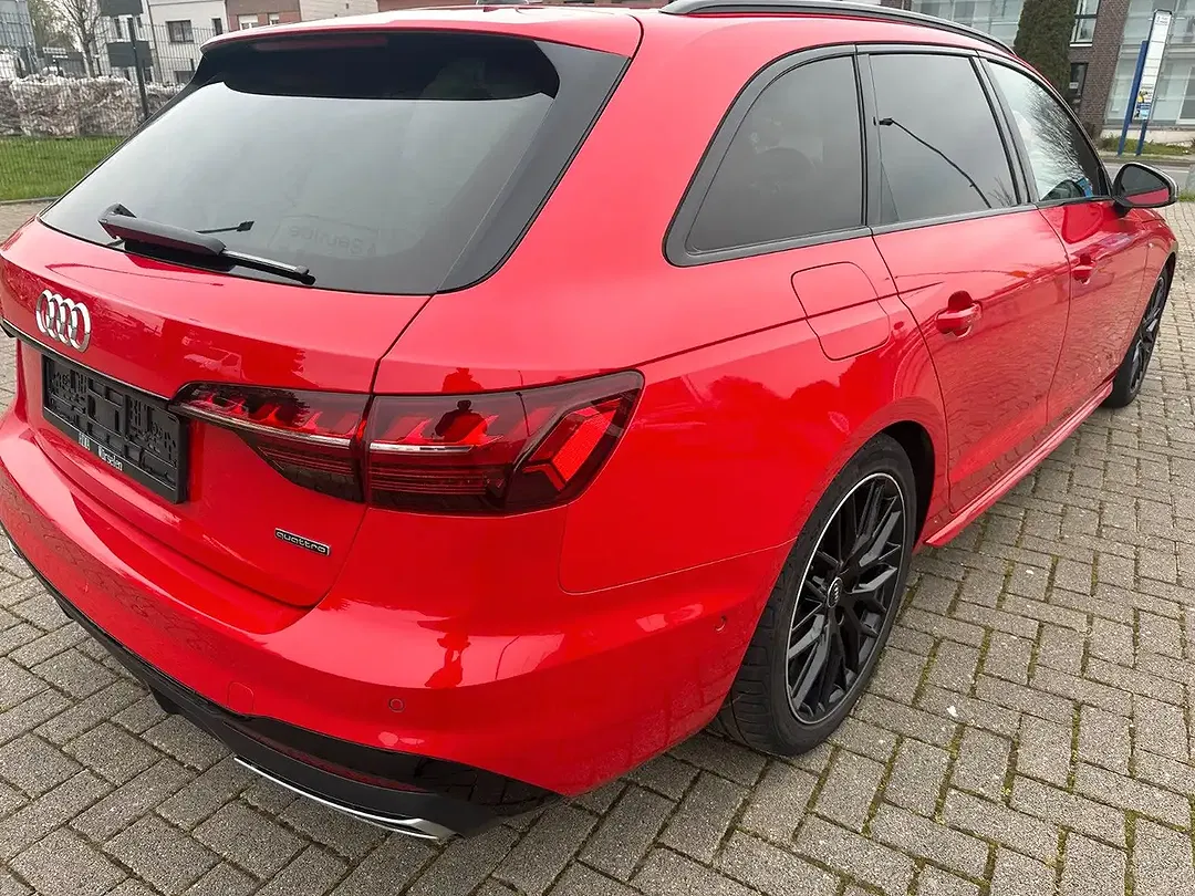 Audi A4 40 TDI quattro Avant S line - Thumbnail 12